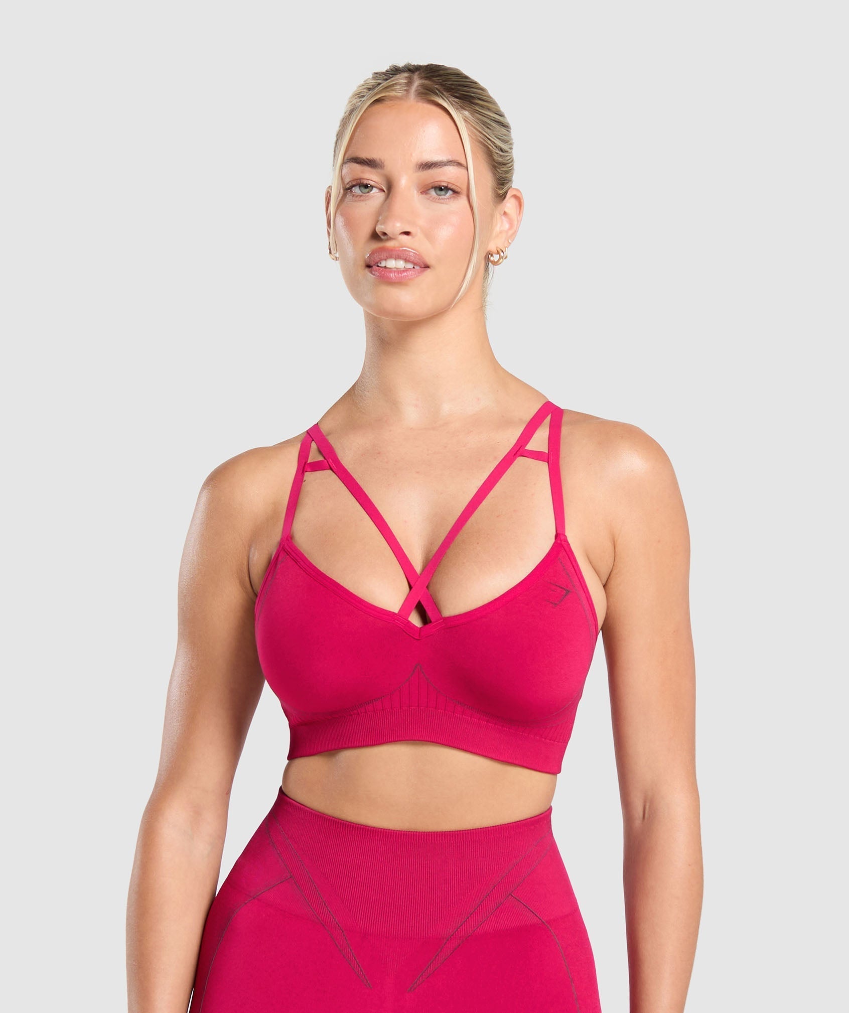 Apex Contrast Sports Bra - Image 2