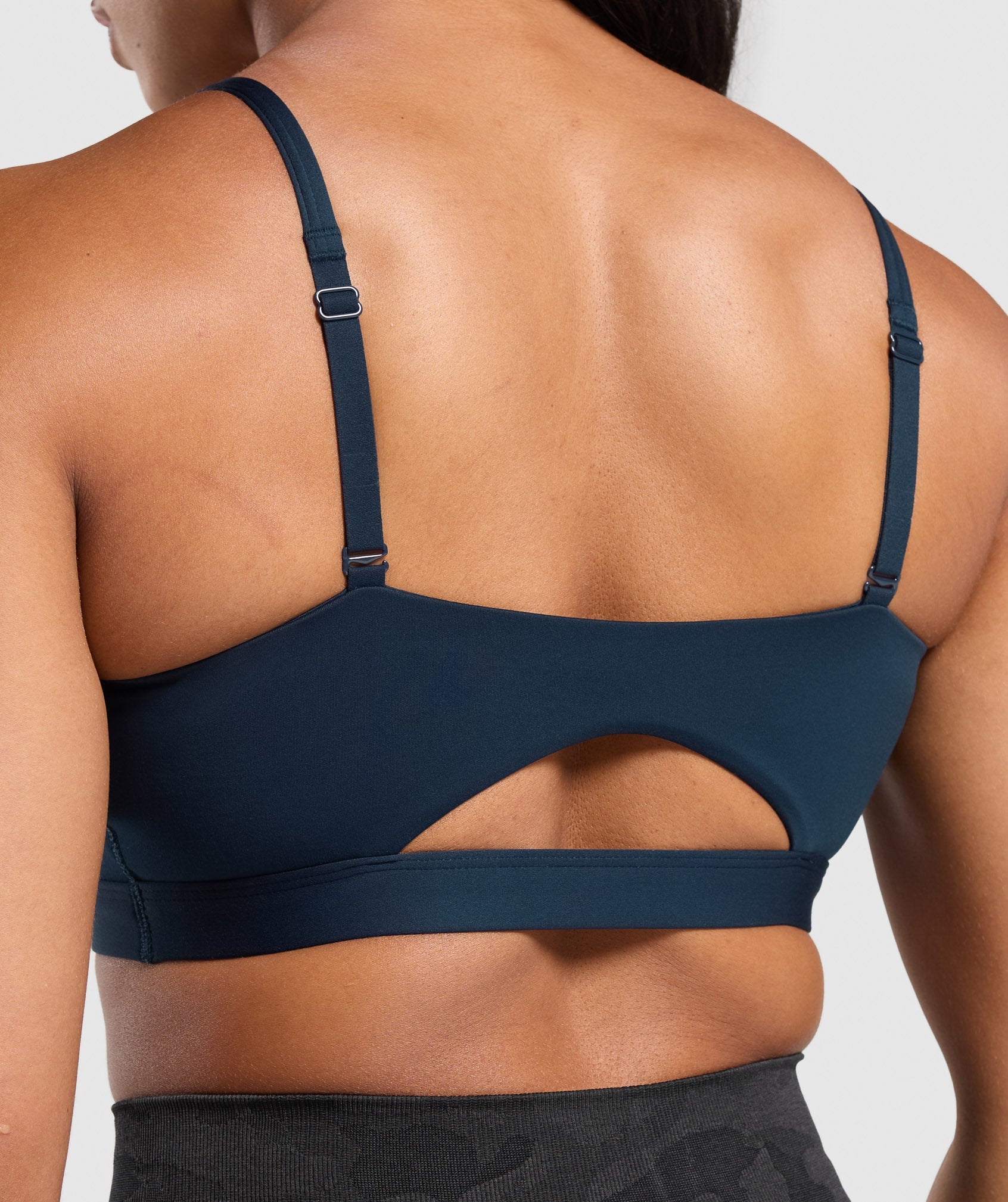 Cut Out Bandeau - Image 6