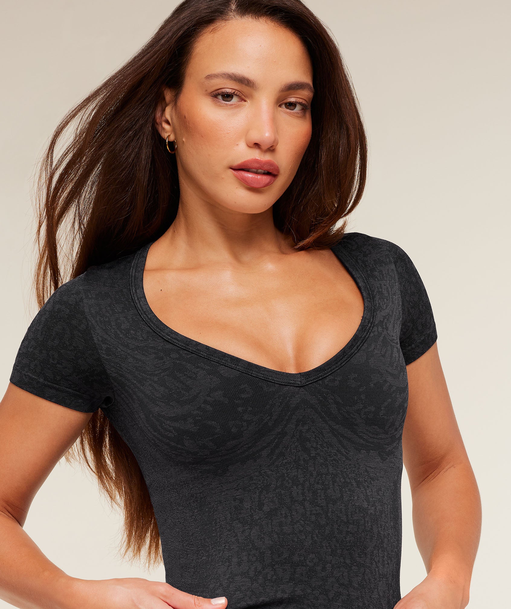Adapt Animal X Whitney Short Sleeve Top - Image 6