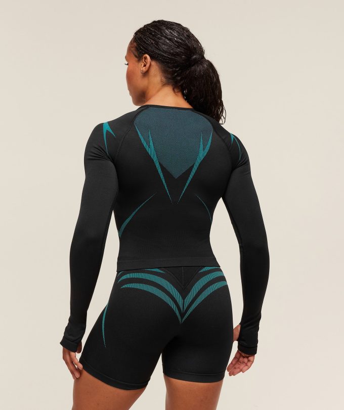 Apex Lift Seamless Long Sleeve Crop Top