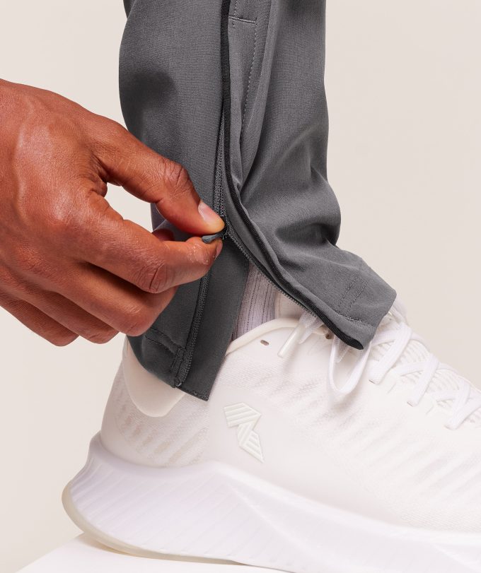 Arrival Woven Block Joggers