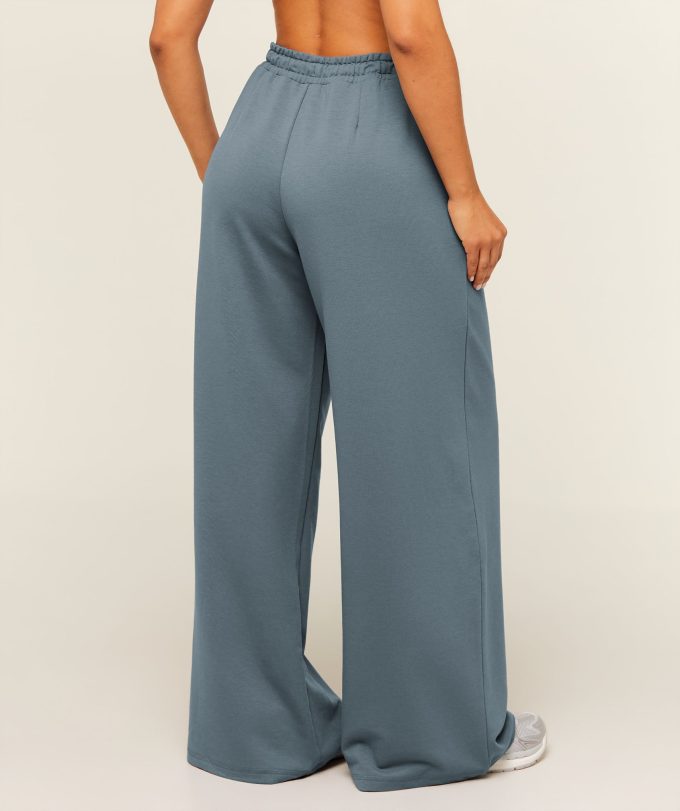Lightweight Wide Leg Pant Short