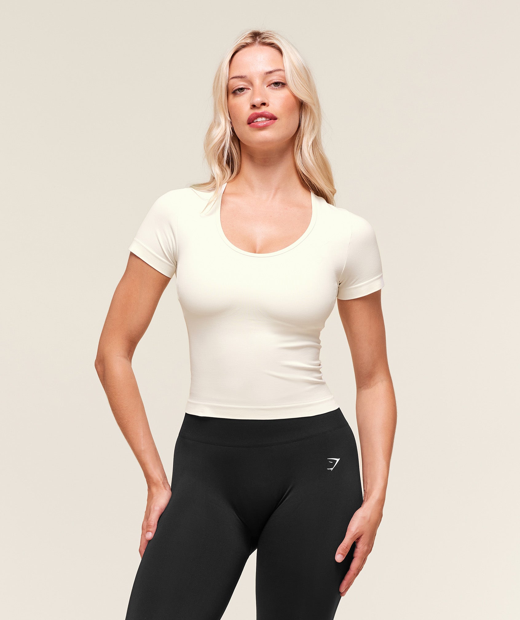 Everyday Seamless Tight Fit Crew Neck Tee - Image 6