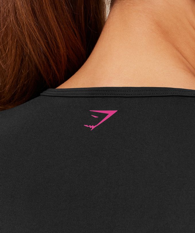 Everyday Seamless Graphic Short Sleeve Top