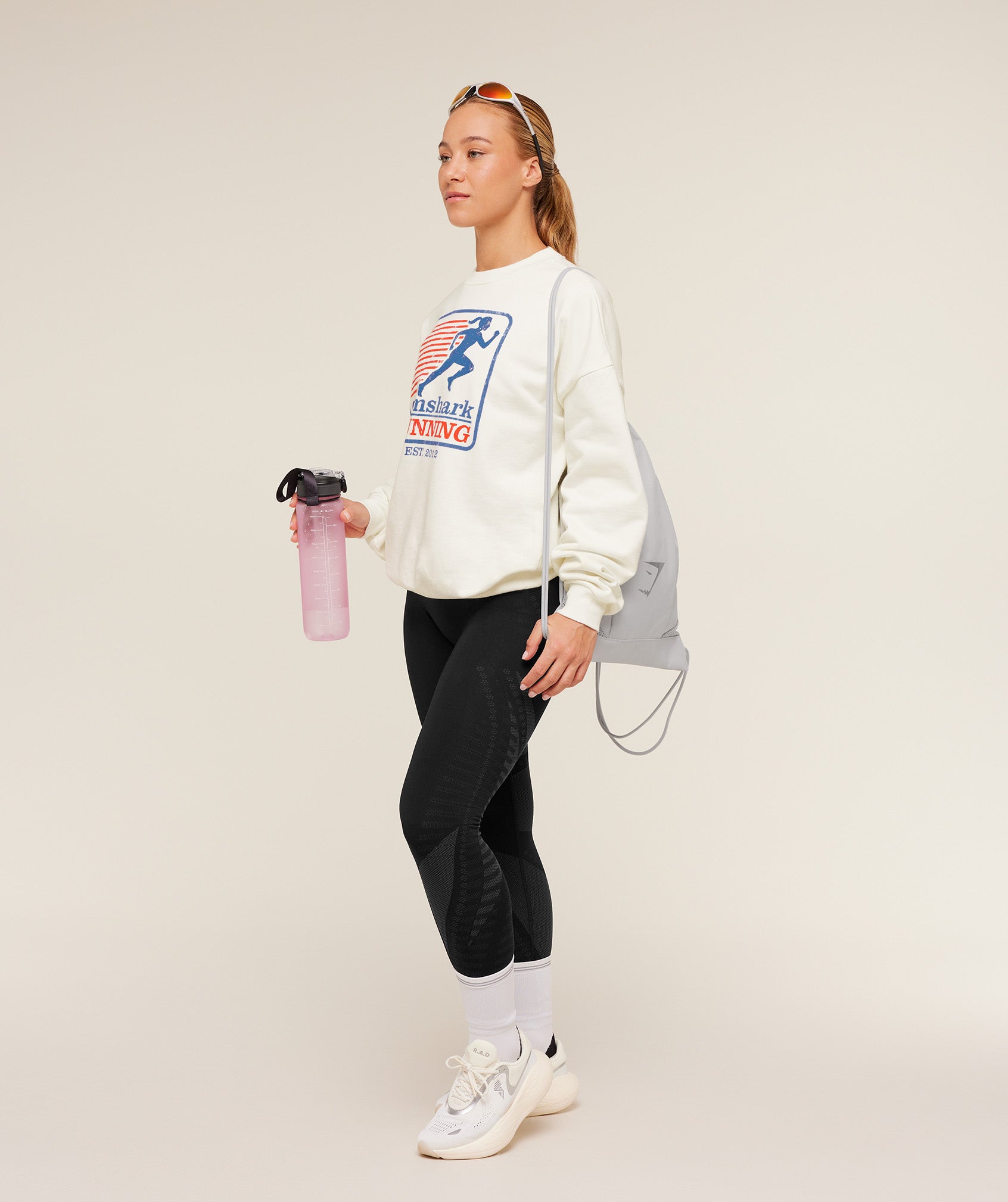 Run Club Graphic Sweatshirt - Image 4