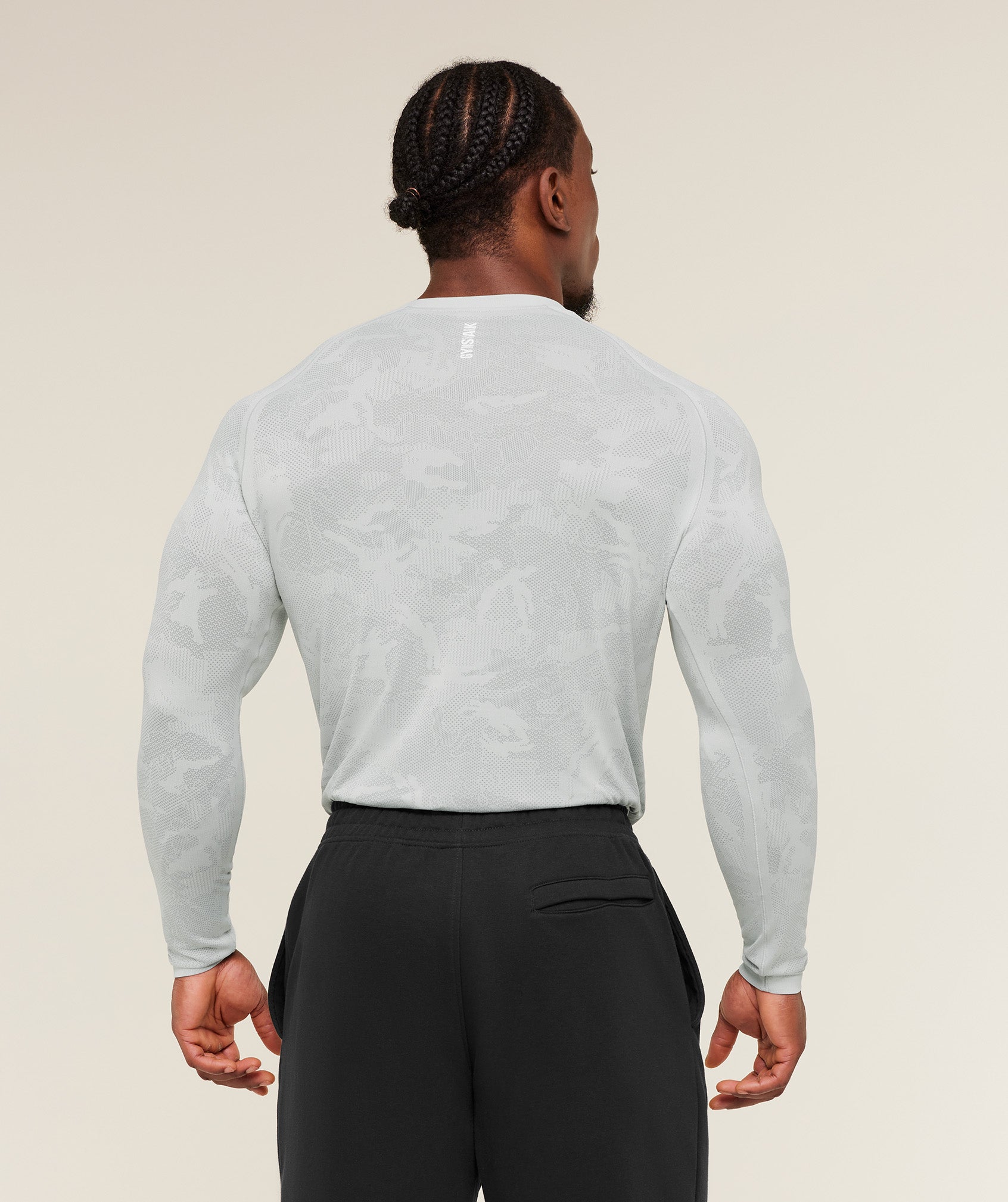 Geo Seamless Long Sleeve T-Shirt - Image 3