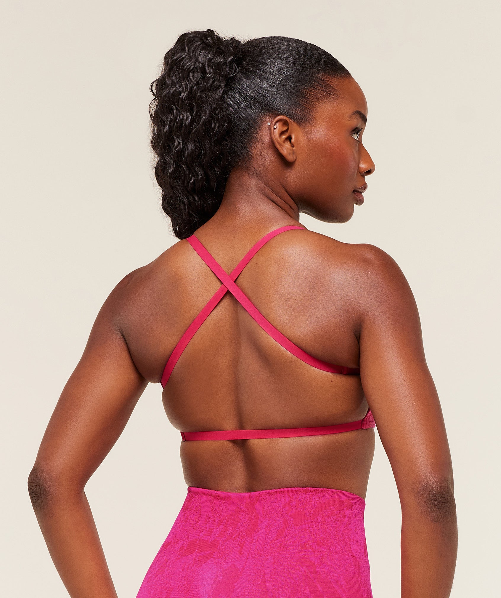 Adapt Camo Cross Back Sports Bra - Image 2
