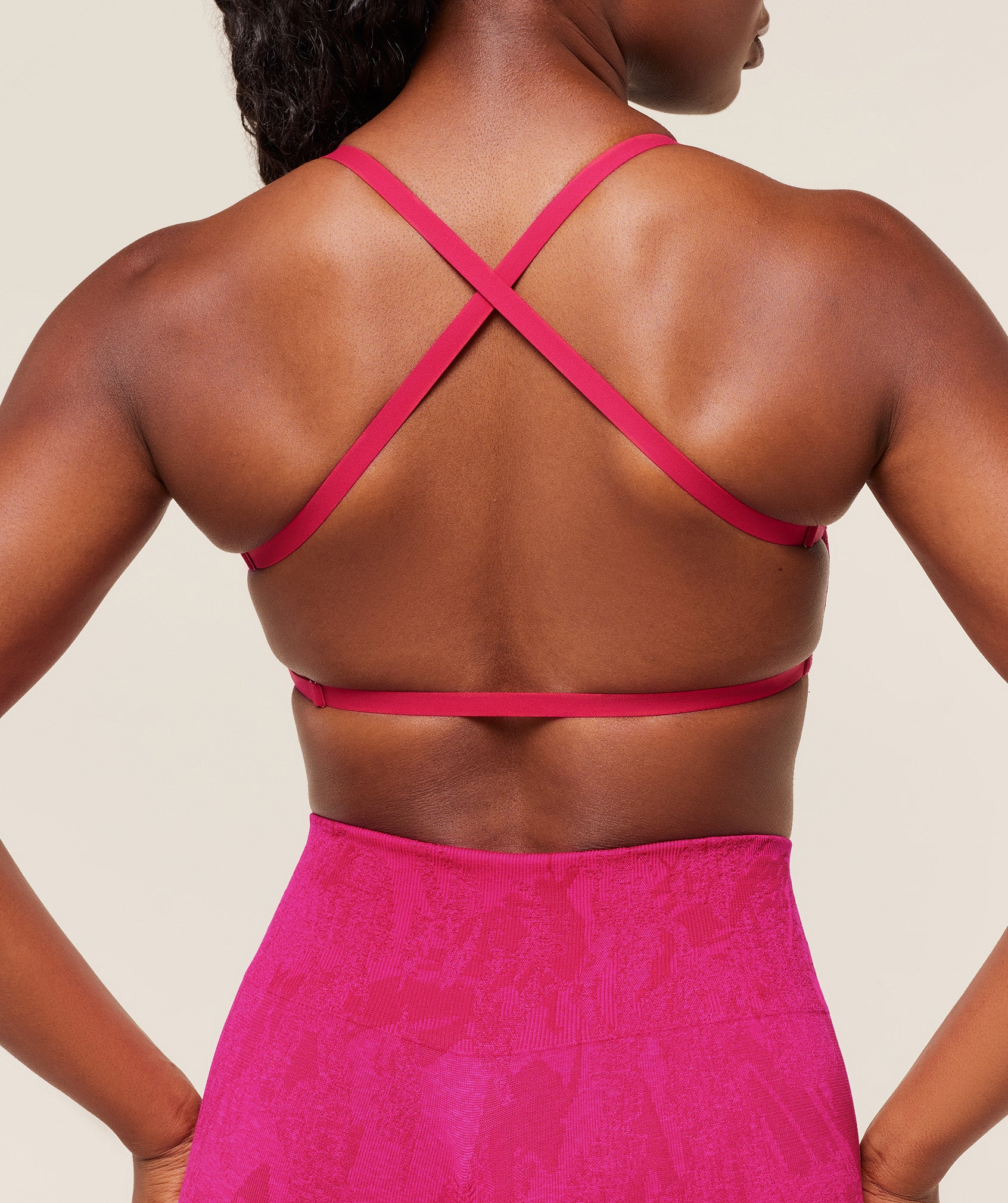 Adapt Camo Cross Back Sports Bra - Image 6