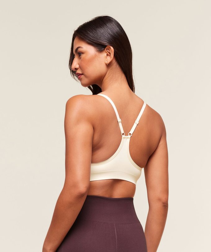 Everyday Seamless Racerback Sports Bra