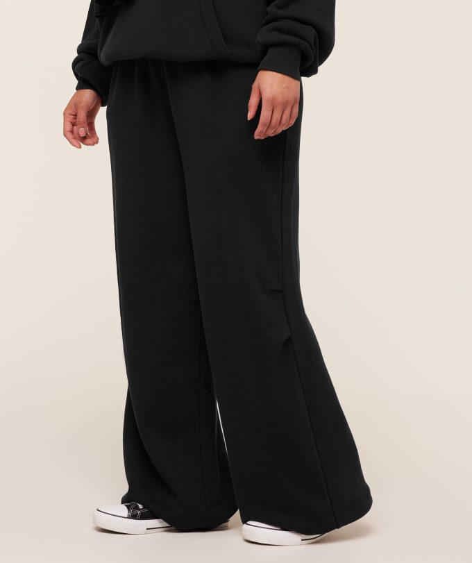 Pump Cover Structured Fleece Pant