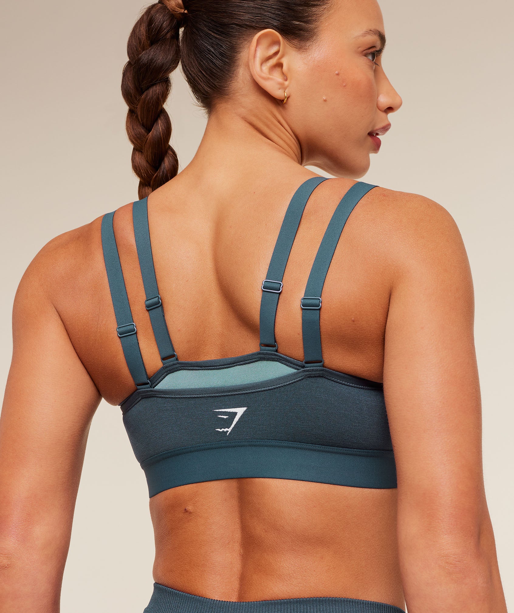 Interval Seamless Medium Support Sports Bra - Image 8