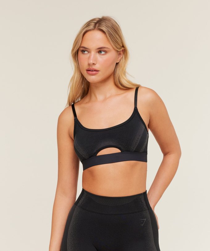 Charge Seamless Sports Bra